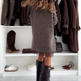 Ležerni dvodelni set sa čipkom i rolka-kragnom