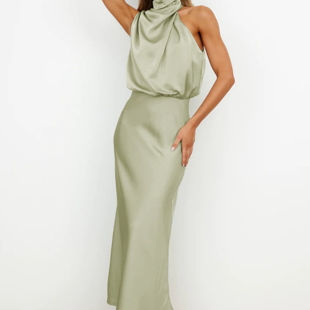 Tyra | Elegantes Abendkleid mit Halterneck