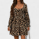 Vestido Elegante con Estampado de Leopardo
