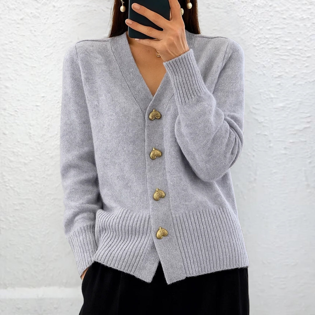 Lydia™ | Elegantan pulover sa dugmadi u obliku srca