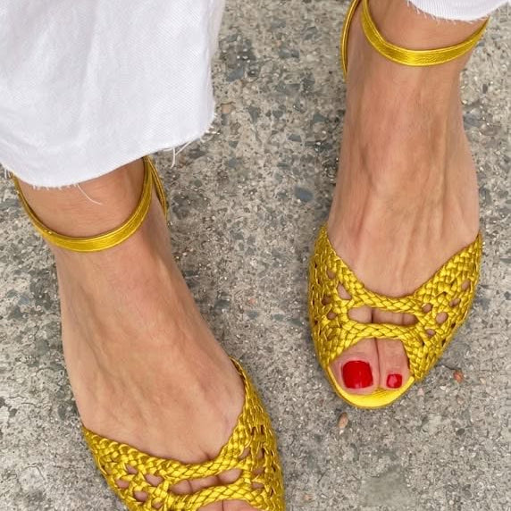 Isadora | Sandalias Tejidas Doradas