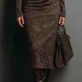 Auriane | Midi-Suede-Kleid mit hohem Kragen