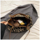 Leoparden - Tasche mit Wildleder-Muster