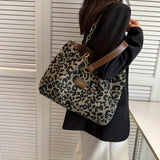 Leoparden - Tasche mit Wildleder-Muster