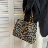 Leoparden - Tasche mit Wildleder-Muster