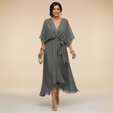 Monica – Vestido de chiffon con escote en V