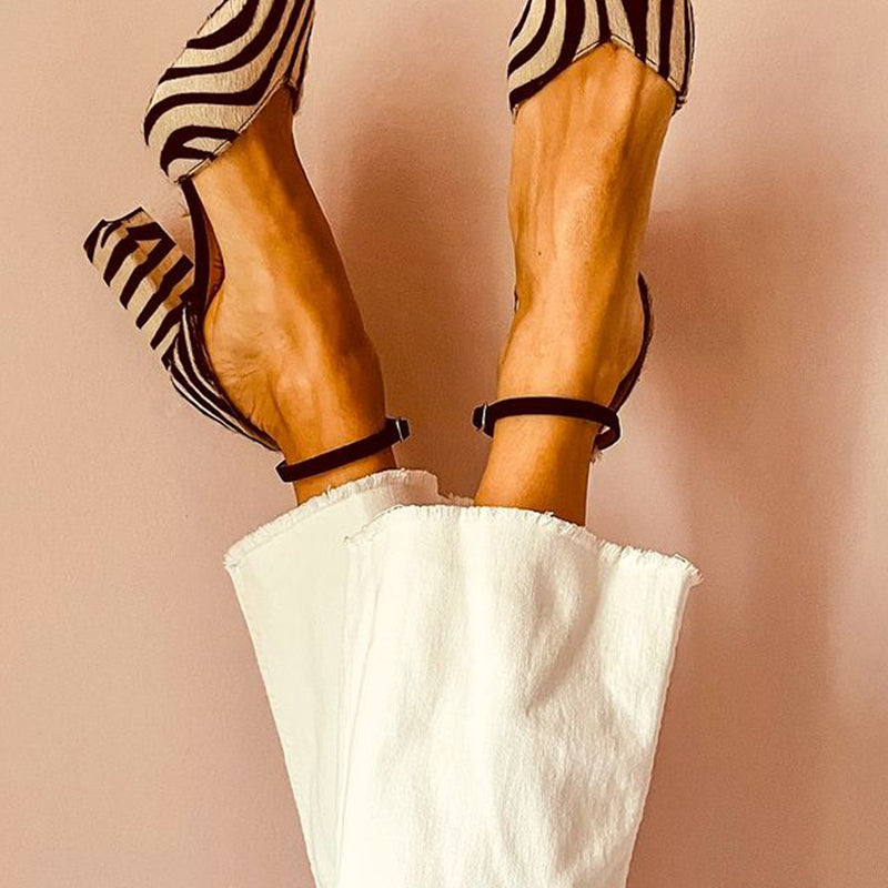 Zebrina - Sandalen mit mittelhohem Absatz und Zebra-Muster