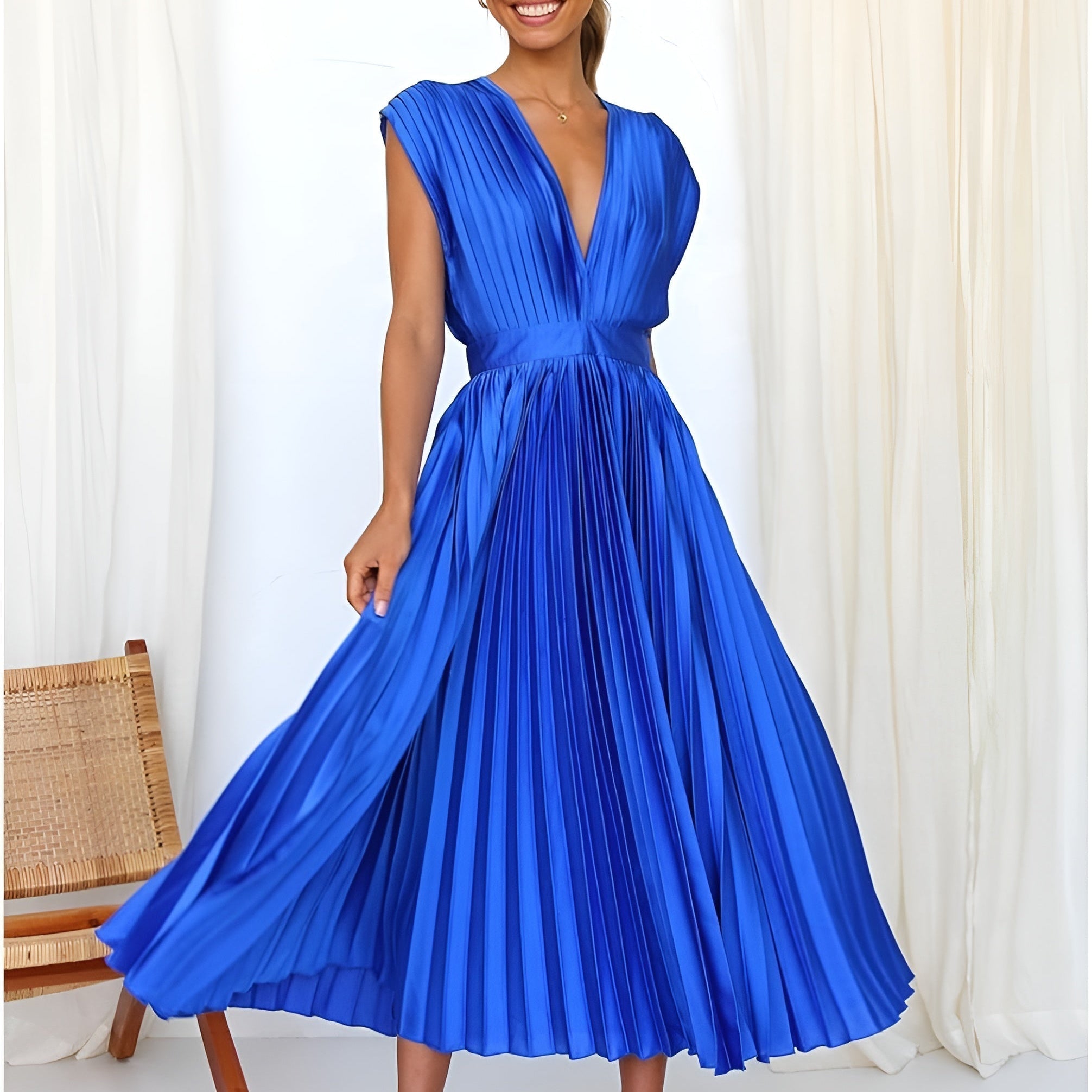 Selina | Ärmelloses Kleid mit Falten und Reißverschluss