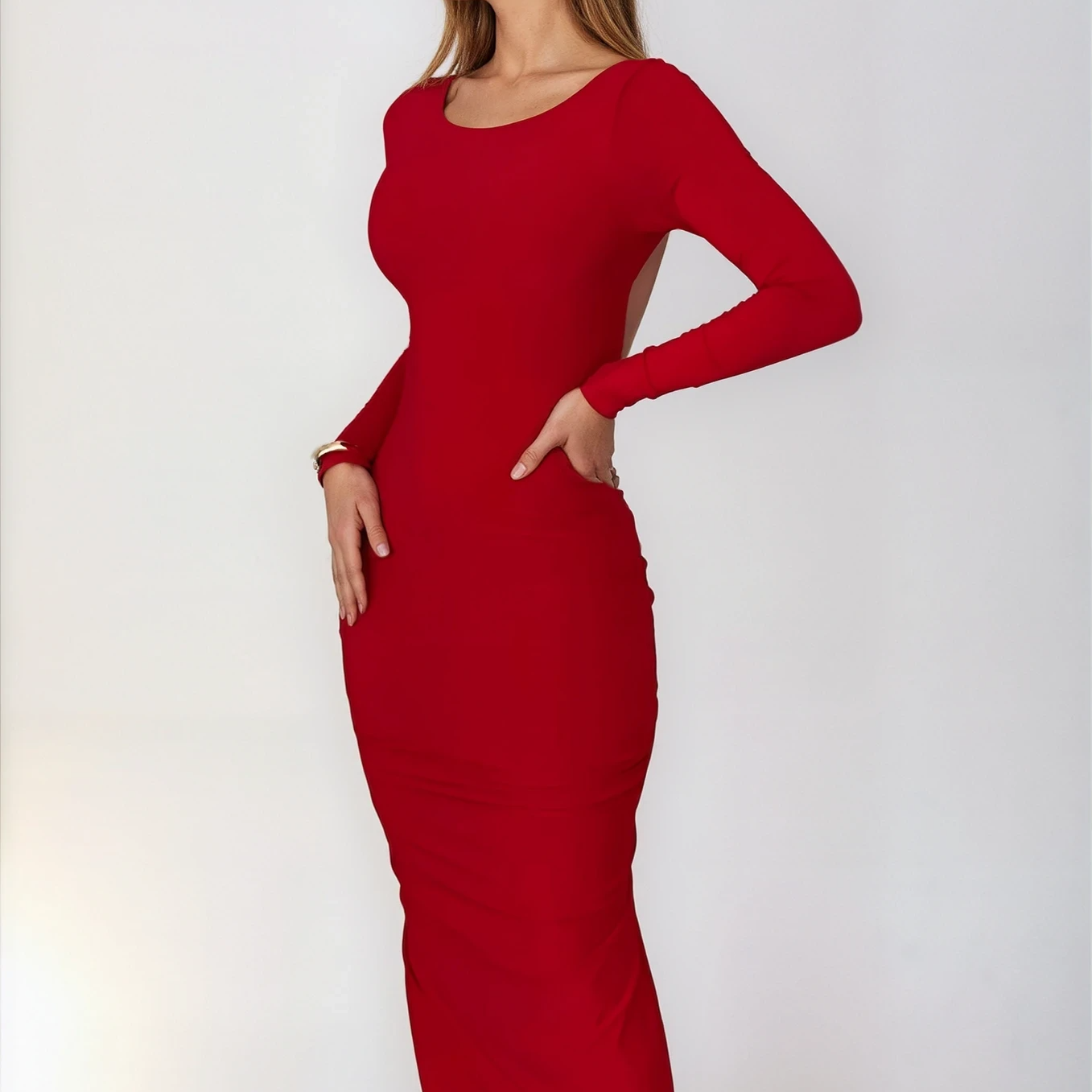 Agathe | Elegantes Kleid mit tiefem Rückenausschnitt