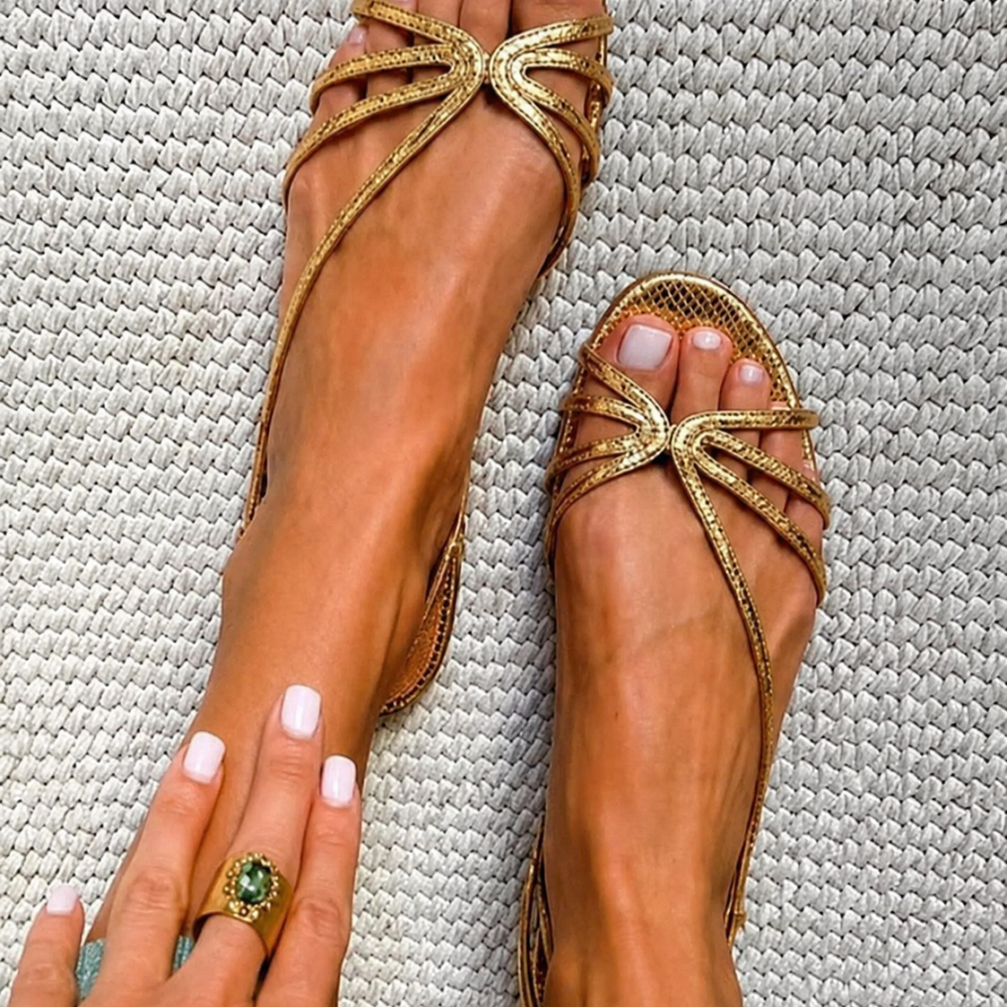 Ginevra | Sandalias Doradas Elegancia Veraniega