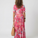 Juliette | Midikleid mit Blumen, kurzen Ärmeln und V-Ausschnitt