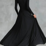 Adele - Moderna duga haljina od crnog krepa sa brošem i nabranim detaljima