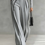 Solana - Set sa Visokim Ovratnikom sa Dugim Rukavima i Širim Pantalonama sa Pojasom