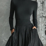 Soraja - Set plisirane suknje i crne uske majice sa dugim rukavima
