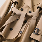Juna | Trench Elegante y Estilizado