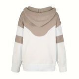 Ružičasti pulover sa dizajnom u blokovima boja i kapuljačom