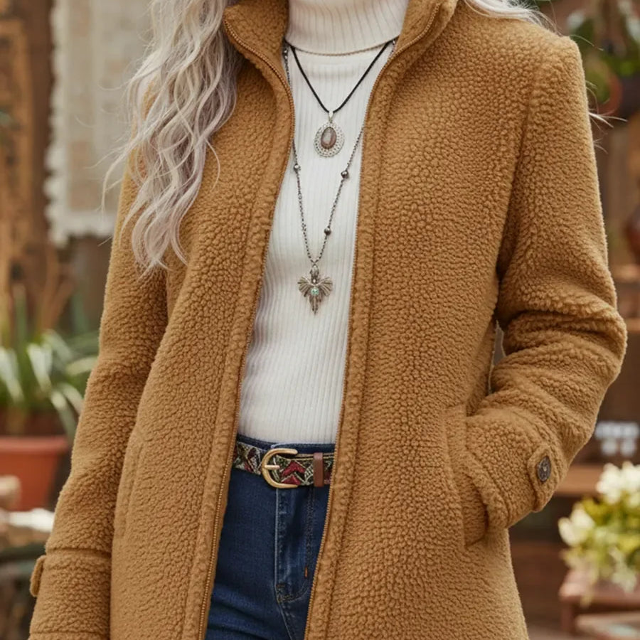 Chanelle | Jakna sa punim rajsferšlusom, efekat jagnjeće vune, sa uspravnom kragnom