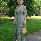 Élodie | Maxikleid mit V-Ausschnitt und Stickerei