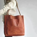Elle - Klassische Schultertasche aus Leder